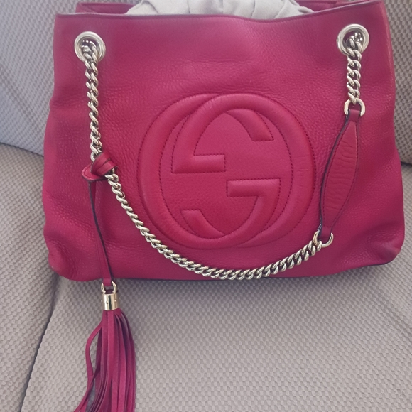 Authentic Gucci - Picture 6 of 9